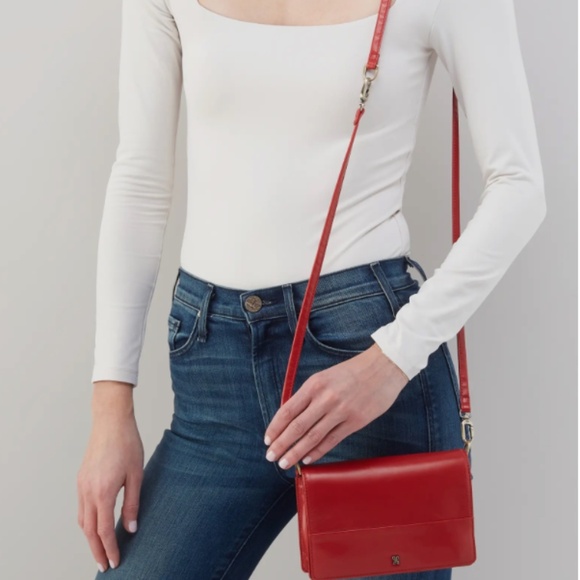 NEW Hobo Jill Crossbody Bag Brick Red - 2 Straps So Versatile NWT In Packaging - Picture 2 of 6